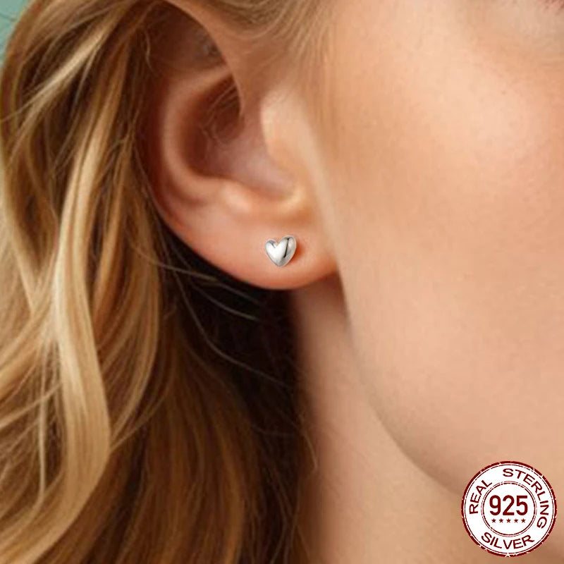 BAMOER 925 Sterling Silver Mini Heart Stud Earrings Platinum Plated Simple Glossy Earrings